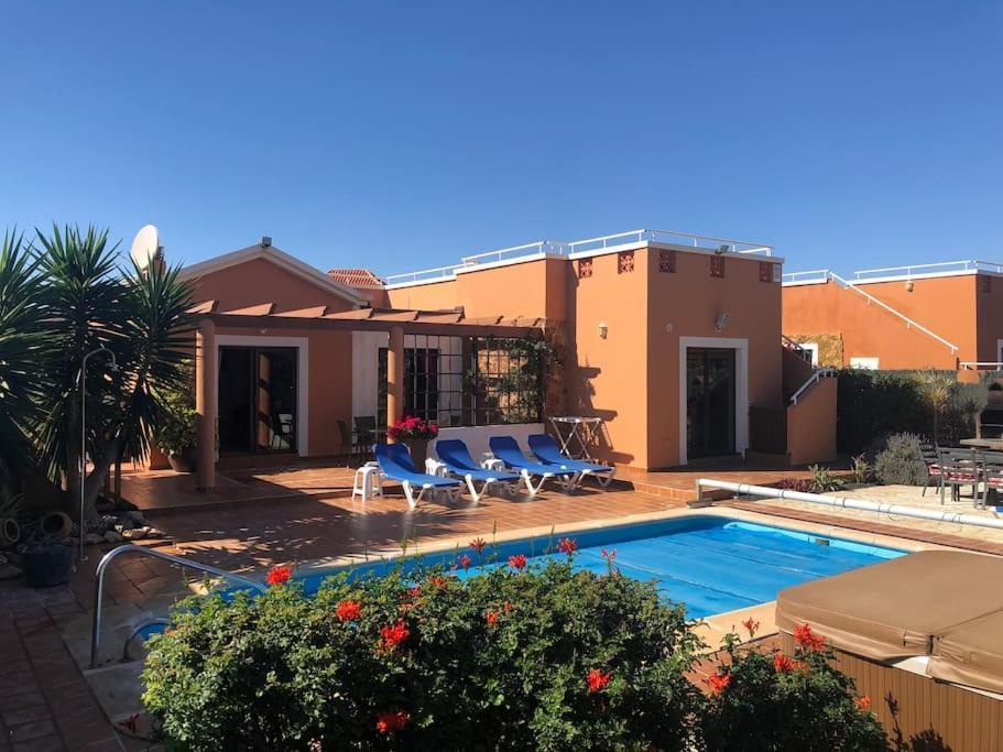 Villa Casa Piedra, Luxury Family Front Line Golf, Hot Tub,Pool Table, 8 Pers, Caleta de Fuste Exterior foto